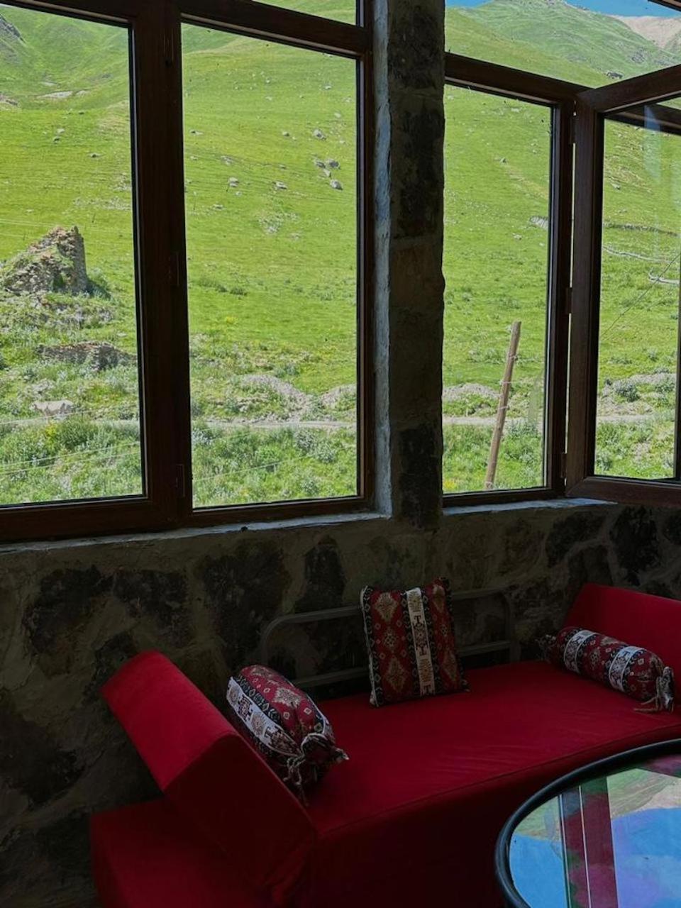 Nanila Hotel Ushguli Luaran gambar
